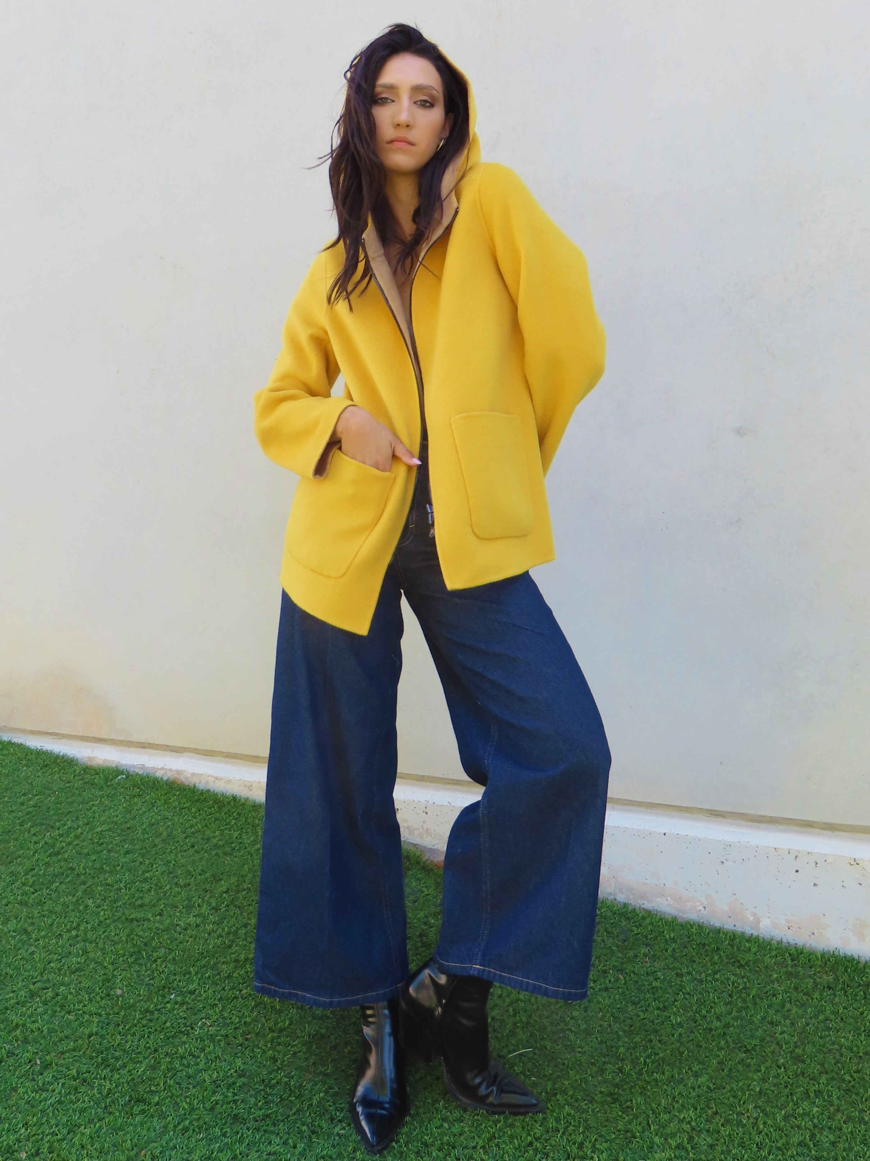 Abrigo reversible con capucha Amarillo / Camel