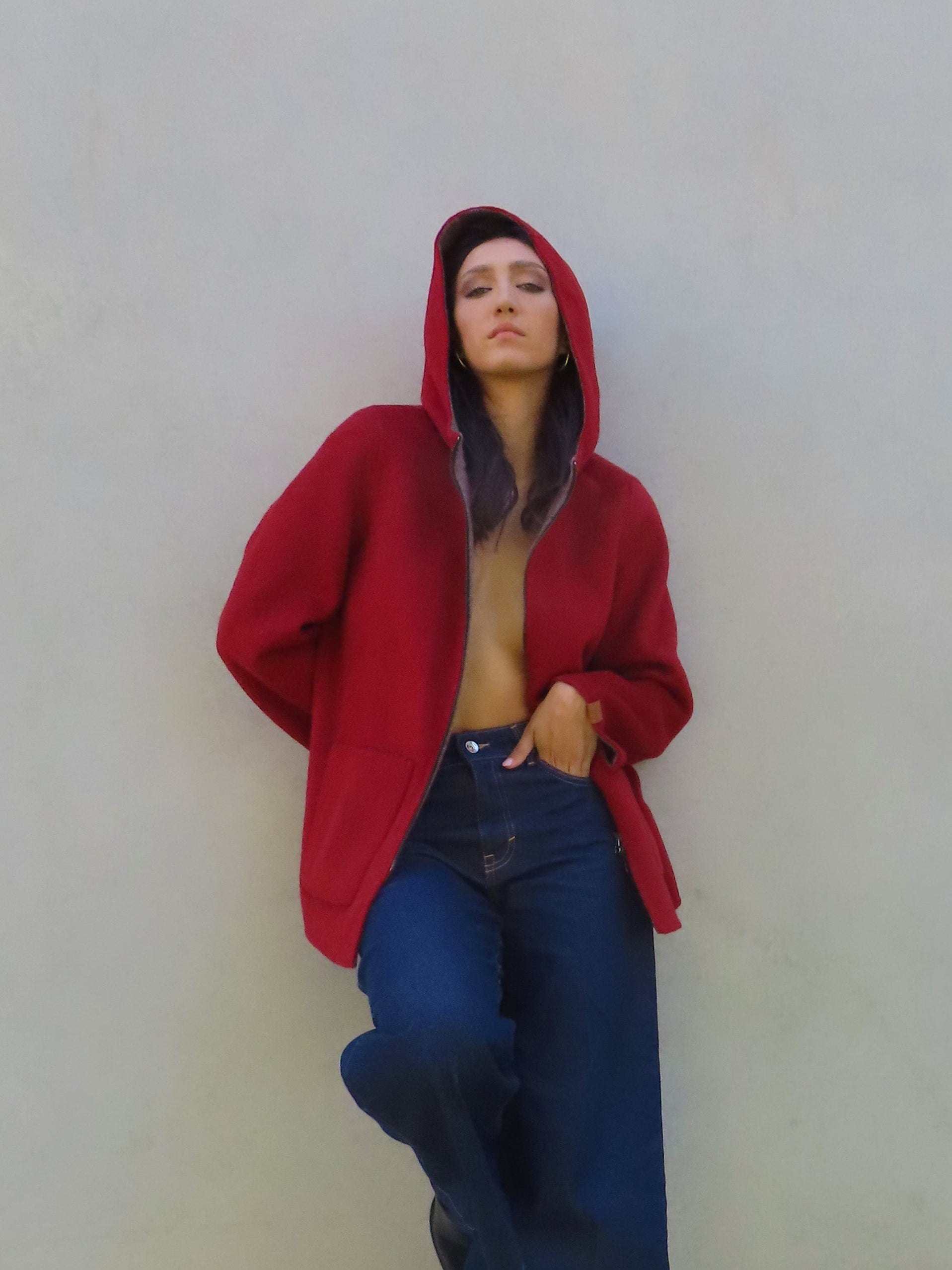 Abrigo reversible con capucha Rojo / Moca